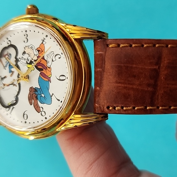 EUC Vintage Rare Disney Daydreaming Goofy Watch